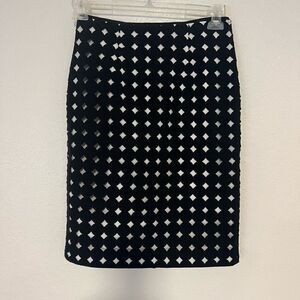White House Black Market Skirt. Size 2. Excellent Condition!